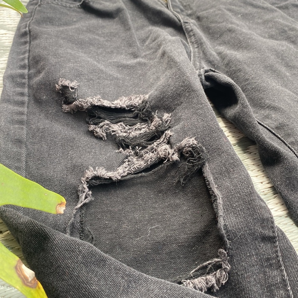 ZAFUL Ripped Mom Jeans - Picture 2 of 5